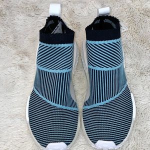 🥷🏿Brand new!!!!!! The Primeknit material is woven with Parley Ocean Plastic,